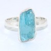 Bague asymétrique en Apatite bleu néon taille 60 Bijoux en Apatite bleue BK100.9