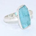 Bague asymétrique en Apatite bleu néon taille 60 Bijoux en Apatite bleue BK100.9