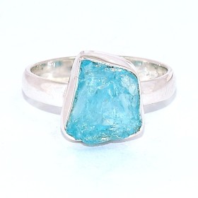 Bijou bague Apatite bleue asymétrique taille 55 