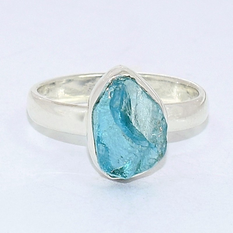 Bague en pierre Apatite bleue taille 55 