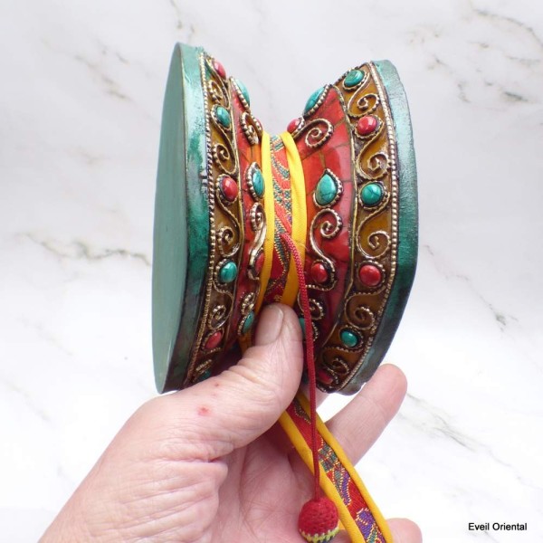 Damaru tibétain 12 cm décoré de pierres-ap Damaru tibétain Chod DAMA12-a