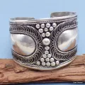 Jonc bouddhiste large bracelet tibétain type manchette - Bracelets tibétains bouddhistes
