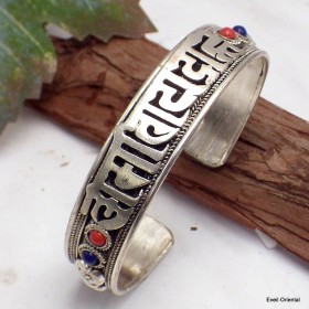 Bracelet tibétain en métal blanc Mantra Bracelets tibétains bouddhistes ABT17.1