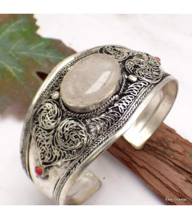 Bracelet tibétain Pierre de Lune Bracelets tibétains bouddhistes ref 2001.1