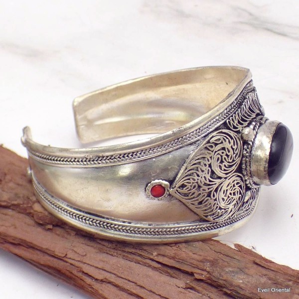 Bracelet tibétain en Améthyste Bracelets tibétains bouddhistes ref 2001.3