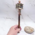 Moulin à prière bouddhiste 2 mantras 25 cm - Objets rituels bouddhistes