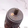 Moulin de prière bouddhiste os sculpté 17 cm - Moulins à Prières tibétains