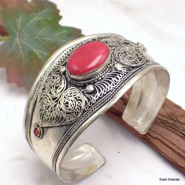 Bracelet tibétain en Corail bambou - Bracelets tibétains bouddhistes