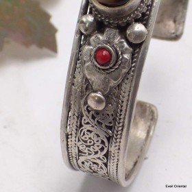 Bracelet tibétain Oeil de Tigre et perles Bracelets tibétains bouddhistes ref 28.3-a