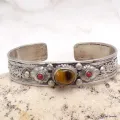 Bracelet tibétain Oeil de Tigre et perles - Bracelets tibétains bouddhistes