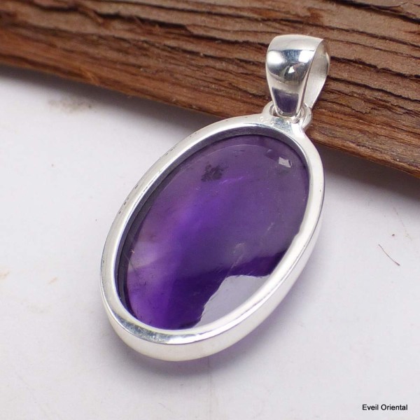 Pendentif en Améthyste cabochon forme ovale Bijoux en Améthyste LAM50.2