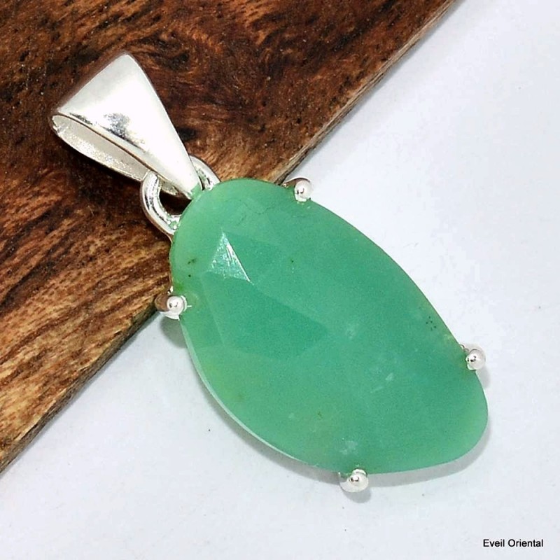 Pendentif Chrysoprase facettée asymétrique 