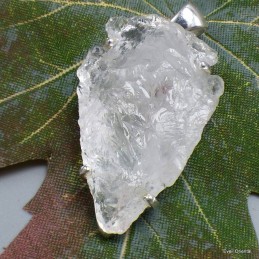 Pendentif Cristal Lémurien serti griffes 
