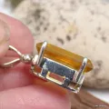 Pendentif Fluorite Jaune facettée détail bélière - Pendentifs pierres naturelles