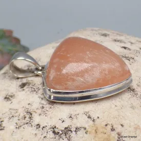 Pendentif Sélénite orange triangulaire - Pendentifs pierres naturelles