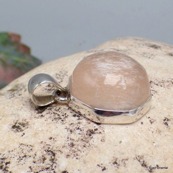 Petit pendentif hexagonal en Sélénite Orange Pendentifs pierres naturelles KC31.1