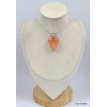 Gros pendentif en Sélénite Orange semi-oval Pendentifs pierres naturelles KC31.3
