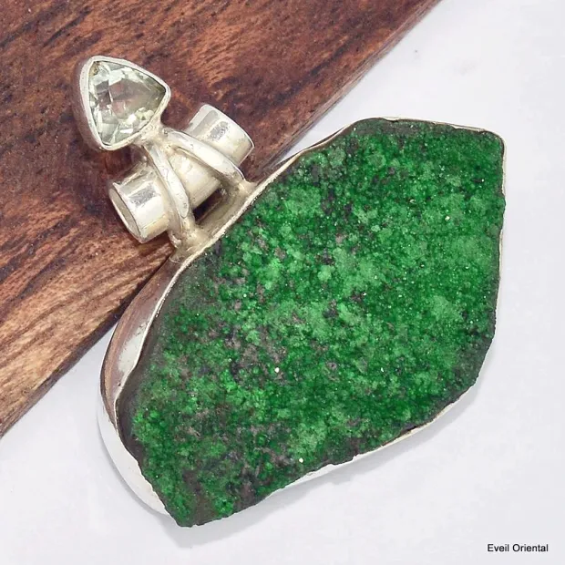 Pendentif Grenat Vert et Topaze blanche - Bijoux en Grenat Uvarovite