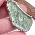Pendentif Smaragdite Actinolite verte brute Bijoux en Actinolite KC36.2