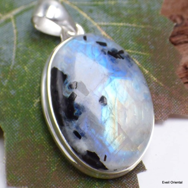 Pendentif Tourmaline sur Pierre de lune bleue Bijoux en Pierre de lune KC37.2