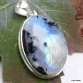 Pendentif Tourmaline sur Pierre de lune bleue - Pendentifs pierres naturelles