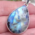 Pendentif authentique Péristérite et Tourmaline noire - Bijoux en Pierre de lune