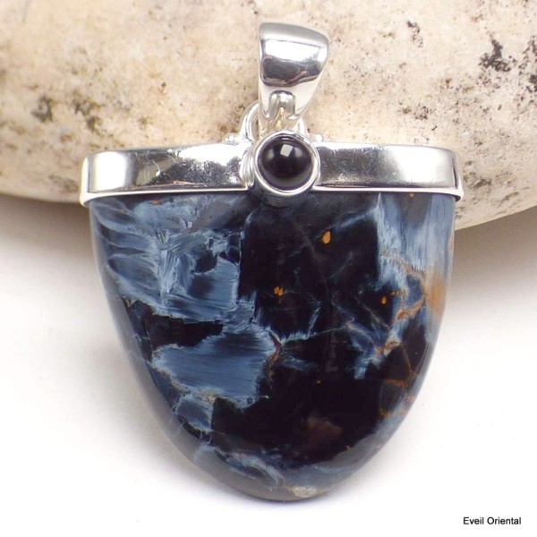 Pendentif Pietersite semi-oval et grenat Pendentifs pierres naturelles KC42.4