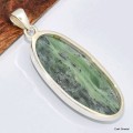 Gros pendentif oval allongé Kammérérite verte Pendentifs pierres naturelles KC47.7
