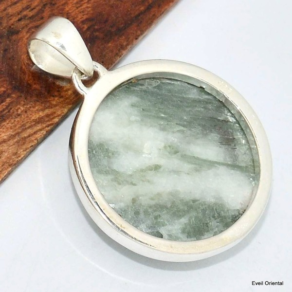 Pendentif rond Tourmaline verte sur quartz Pendentifs pierres naturelles KC51