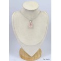 Pendentif oval Quartz rose serti griffes Pendentifs pierres naturelles KC76.5