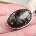 Pendentif Séraphinite dorée oval - Pendentifs pierres naturelles