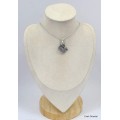 Pendentif meteorite Campo del Cielo serti griffes Pendentifs pierres naturelles KC65