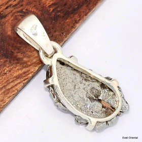 Pendentif Campo del Cielo serti griffes Pendentifs pierres naturelles KC64.3