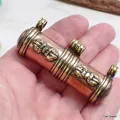 Pendentif tibétain porte-mantra en cuivre – tube avec Dorjé, 6 cm - Pendentifs tibétains bouddhistes