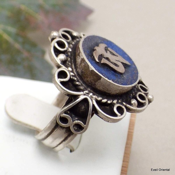 Bague Om tibétain style Lapis lazuli Bagues tibétaines bouddhistes BT29.2