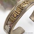 Bracelet Bouddhiste métal jaune Mantra Bracelets tibétains bouddhistes BRACT2