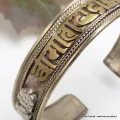 Bracelet Bouddhiste métal jaune Mantra - Bracelets tibétains bouddhistes