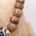 Bracelet tibétain Os sculpté et Dzi - Bracelets tibétains bouddhistes