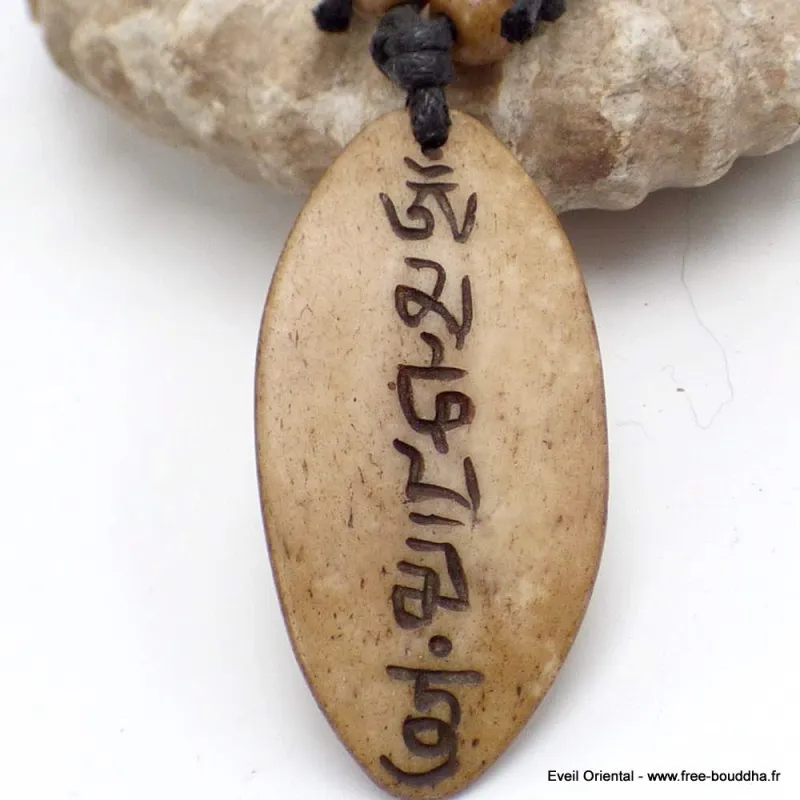 Collier tibétain mantra de Chenrezi sculpté - Colliers tibétains et népalais
