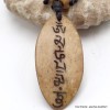 Collier tibétain mantra de Chenrezi sculpté Bijoux tibetains bouddhistes WN25.1