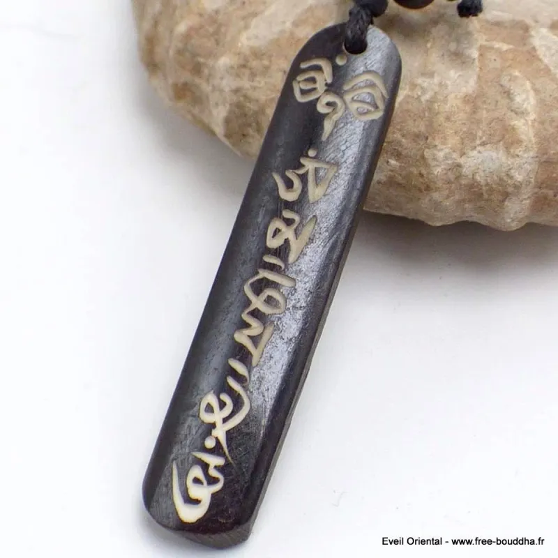 Collier tibétain Mantra vertical gravé sur os noir - Colliers tibétains et népalais