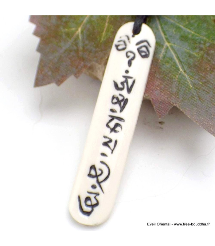 Collier tibétain Mantra vertical gravé sur os blanc Bijoux tibetains bouddhistes WN3
