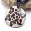 Collier tibétain gravé sur Os de buffle - Colliers tibétains et népalais