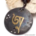 Collier tibétain Om patine noire - Colliers tibétains et népalais
