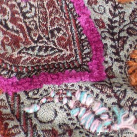 Châle ethnique en laine taupe bordeau Tous les pashminas HB16