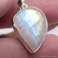 Pendentif Pierre de lune forme larme - Pendentifs pierres naturelles