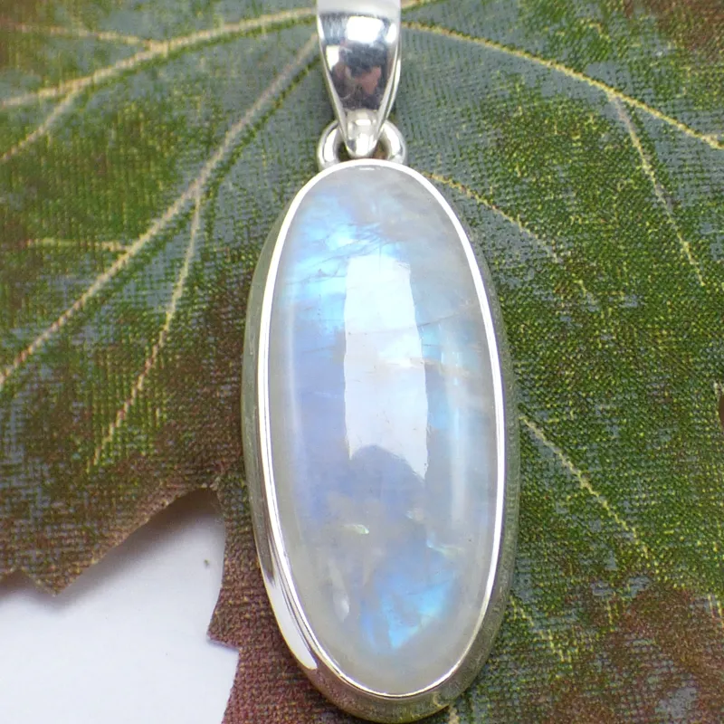 Pendentif Pierre de lune bleue oval allongé - Pendentifs pierres naturelles