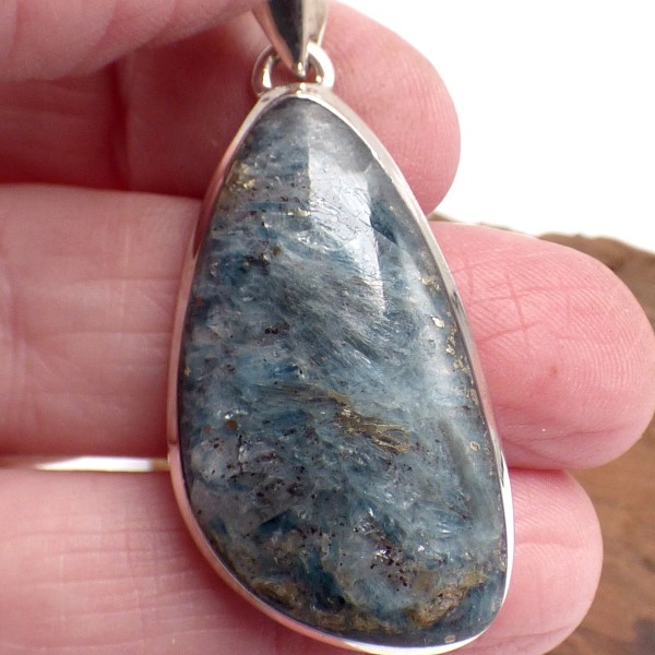 Rare pendentif Pyrite sur Cyanite aymétrique Pendentifs pierres naturelles LAM33.1