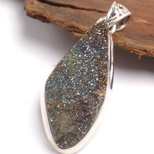 Pendentif Pyrite arc-en-ciel forme libre - Bijoux en Pyrite arc-en-ciel
