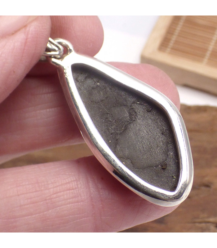 Pendentif Pyrite arc-en-ciel forme libre Bijoux en Pyrite arc-en-ciel LAM44.2